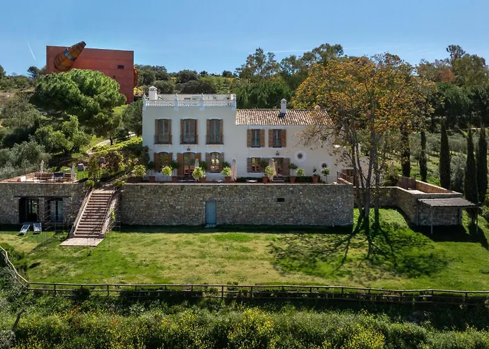 Cortijo La Almazara Hotel 3*