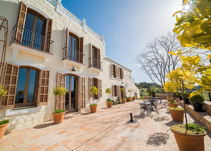 Cortijo La Almazara Hotel 3*