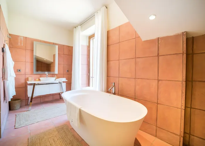 Hotel Cortijo La Almazara 3*