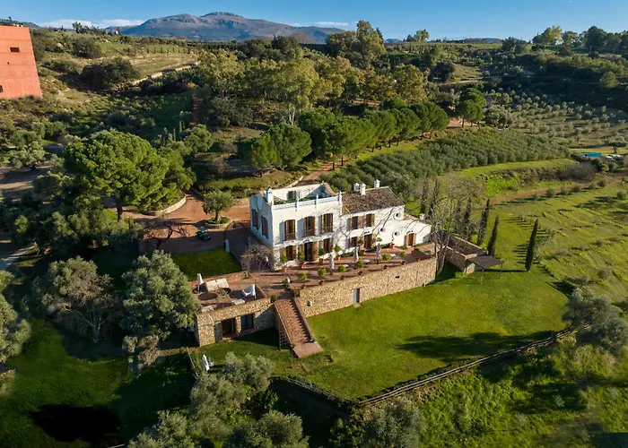 Cortijo La Almazara 3* 론다