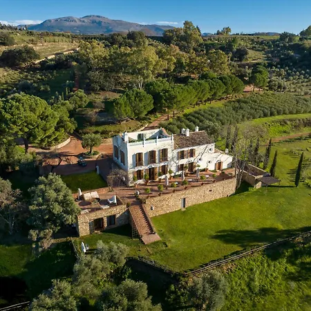 Cortijo La Almazara 3* ロンダ